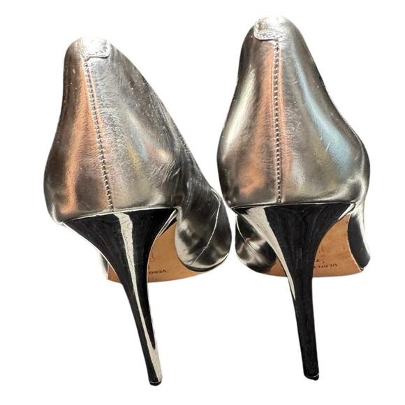 BCBGMAXAZRIA heels, metallic silvery Pointed Toe pump Size 7M - Picture 7 of 11